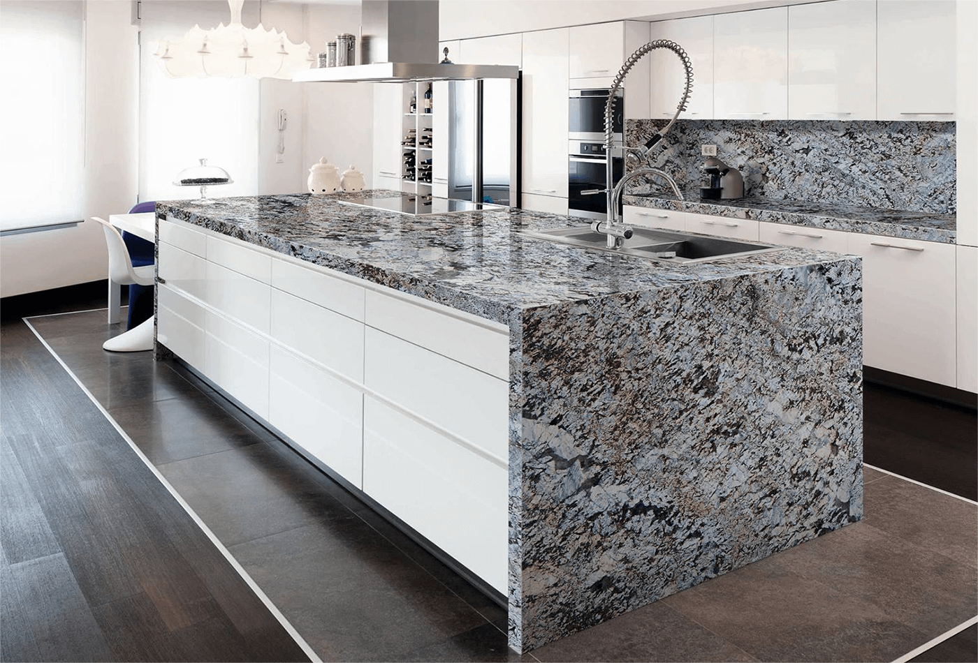 Durable Kitchen Materials for The Woodlands Homes