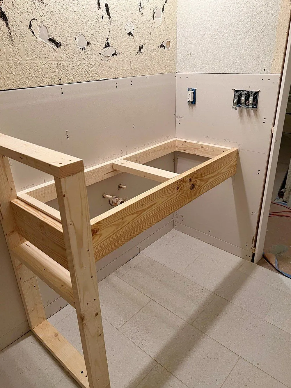 Custom Vanity Cabinet Fabrication in Spring Branch, Texas